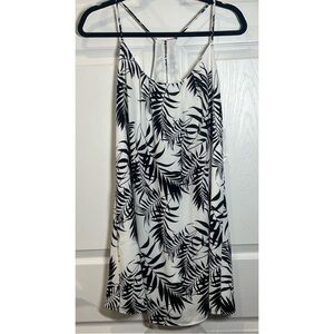 Black and White Leaf Print Dress​​​